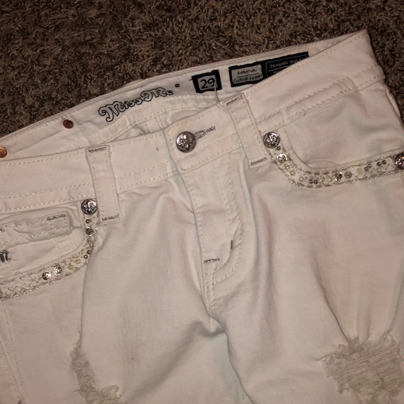 White miss me - Picture 8 of 8